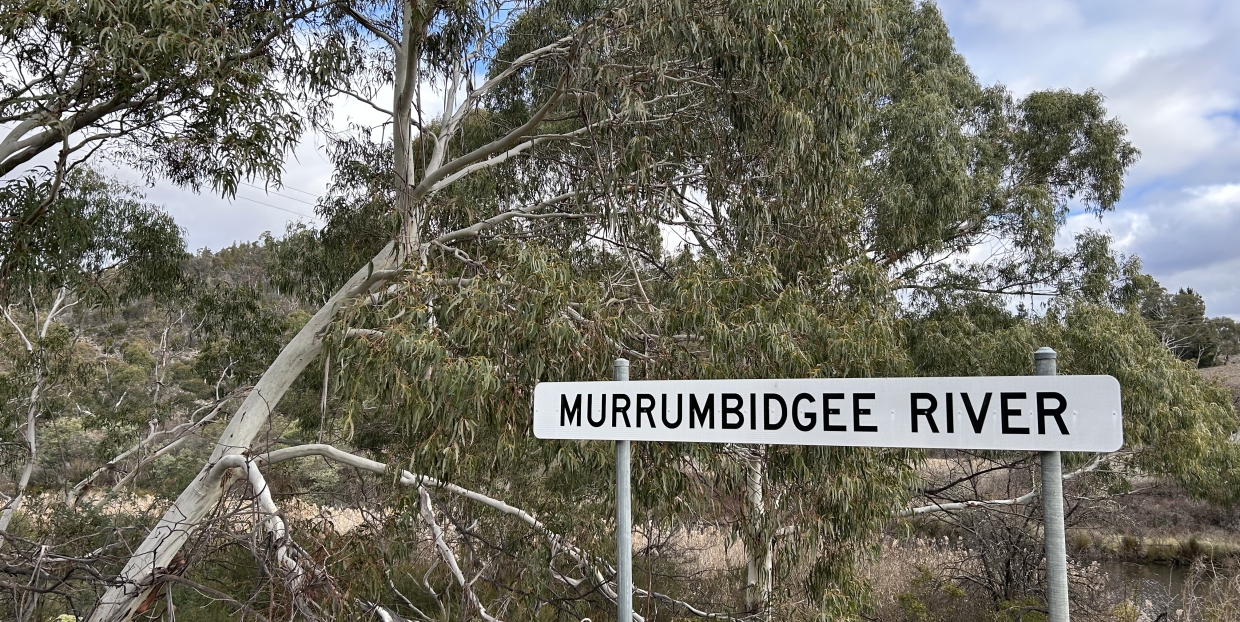 Murrumbidgee River sign